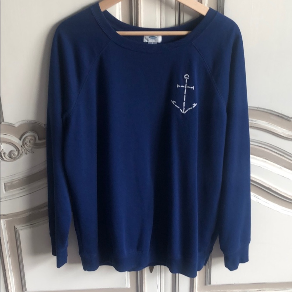 Old Navy sweatshirt